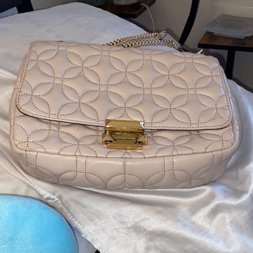 Michael Kors Stylish Cream pink Quilted Shoulder Bag